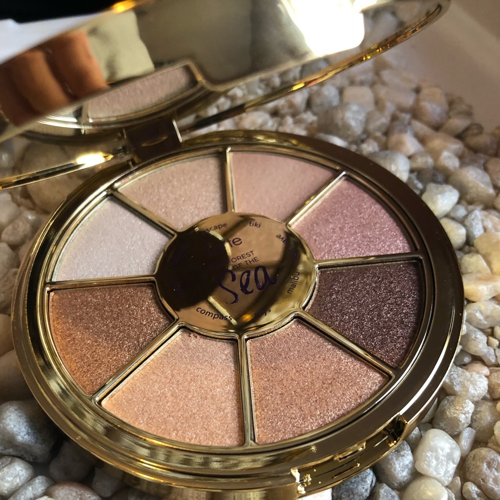 Tarte rainforest of the sea pallete